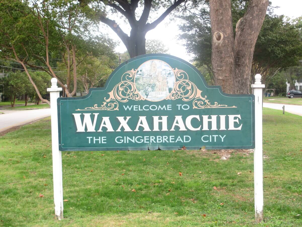 Image of Waxahachie city for Waxahachie Immigration lawyers